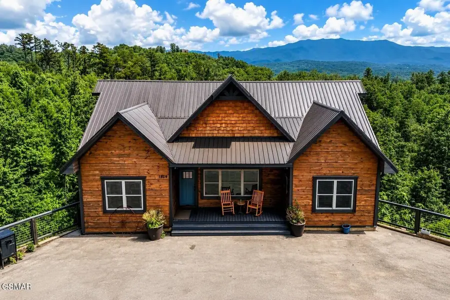 1529 Majestic Mountain Drive, Sevierville, TN 37876 - #2