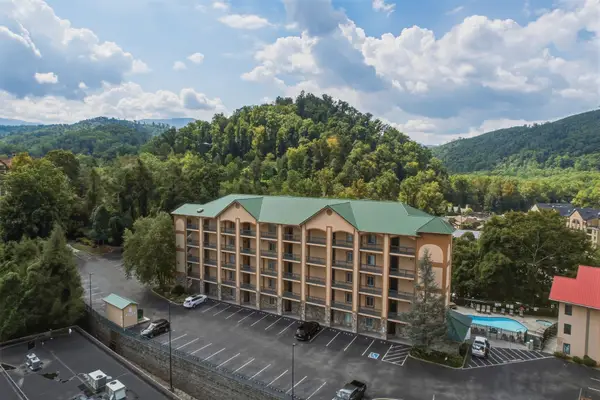 120 Bon Air Dr #2042, Gatlinburg, TN 37738
