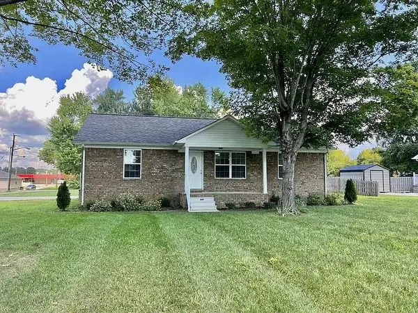 324 Debus St, Lawrenceburg, TN 38464