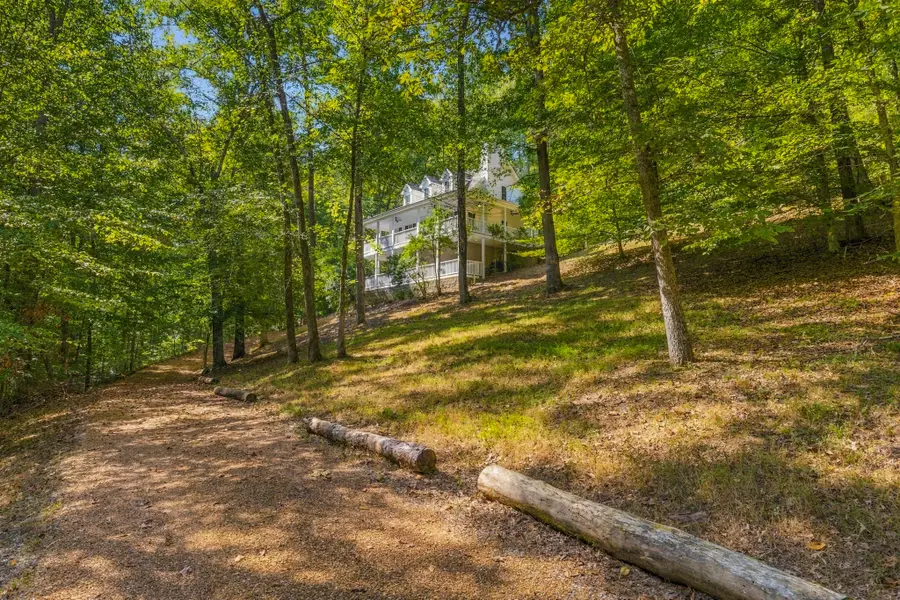 983 Ridgecrest Dr, Kingston Springs, TN 37082 - #3