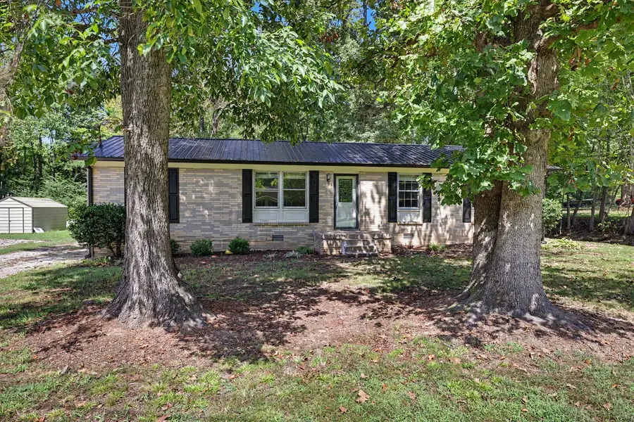 761 Cherokee Dr, New Johnsonville, TN 37134 - #3