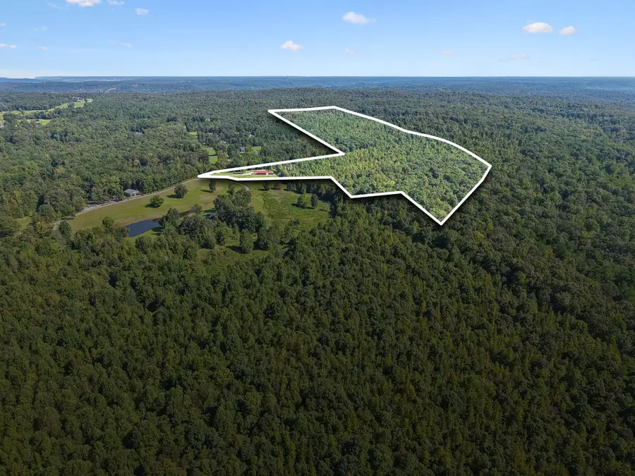 410 Pender Hill Ln, New Johnsonville, TN 37134 - #2