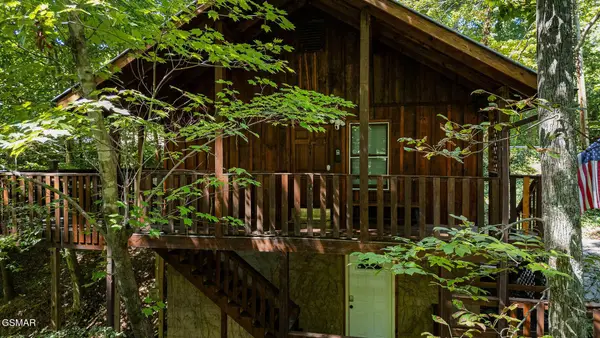 704 Forest Drive, Pigeon Forge, TN 37863