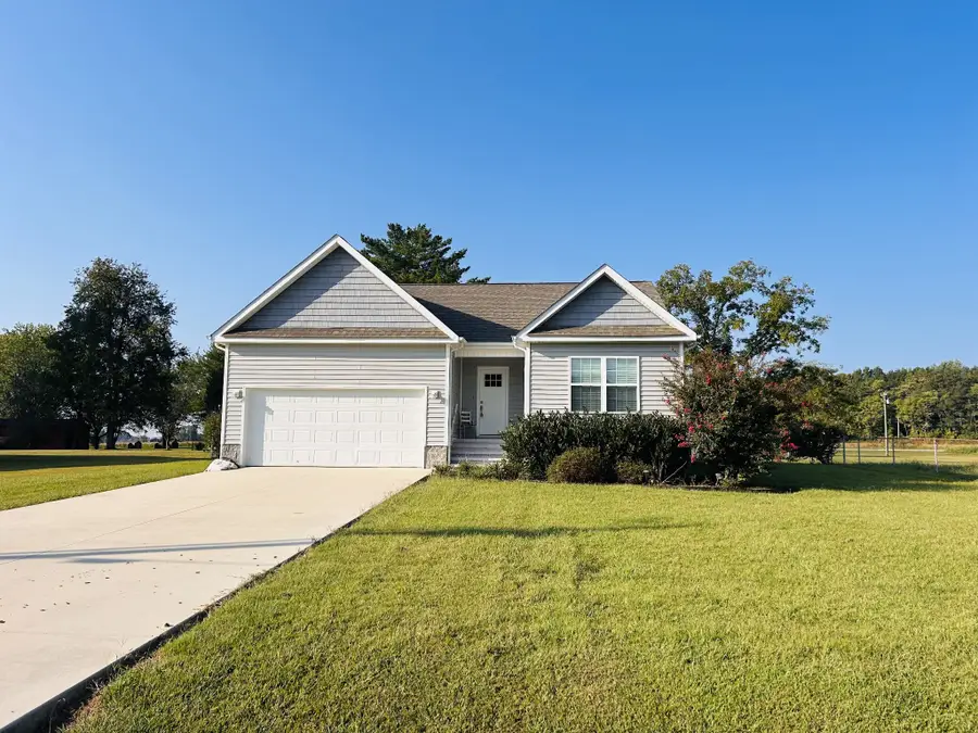 121 Carolyn Ct, Hillsboro, TN 37342 - #2