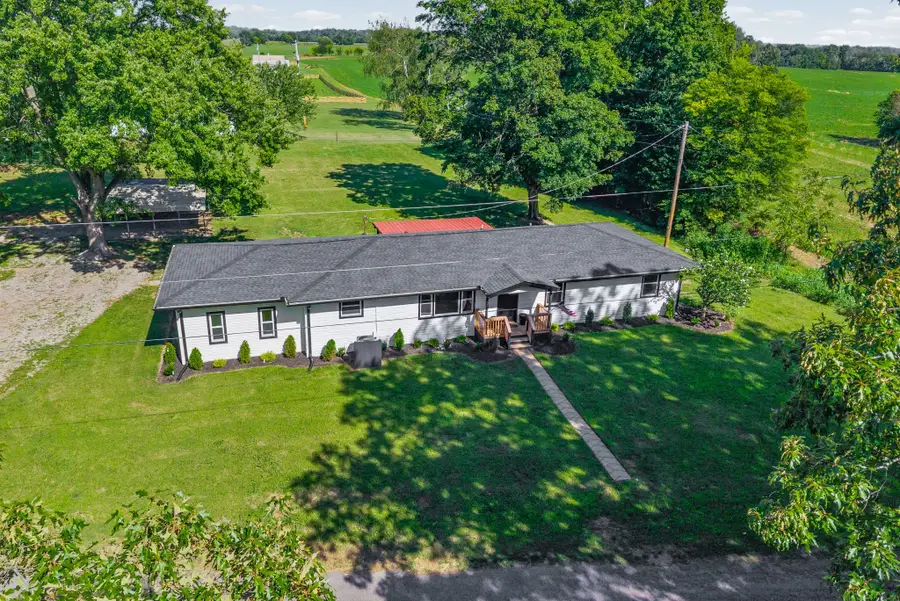 5963 Wayman Dunn Rd, Springfield, TN 37172 - #2