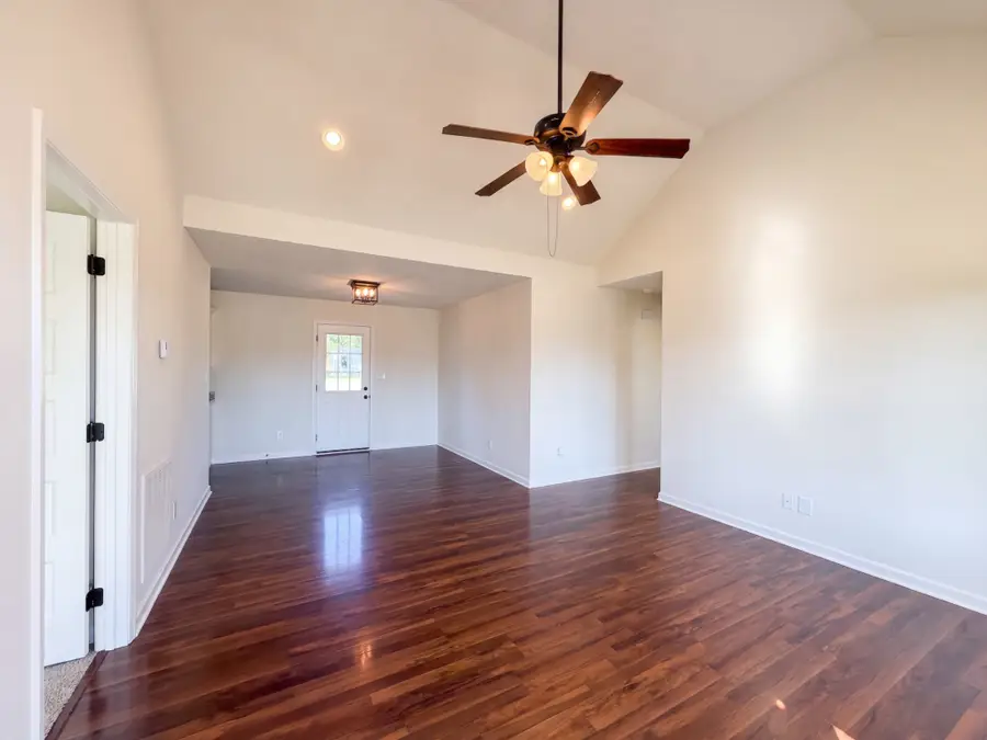 1437 Silver Creek Rd, Lewisburg, TN 37091 - #3