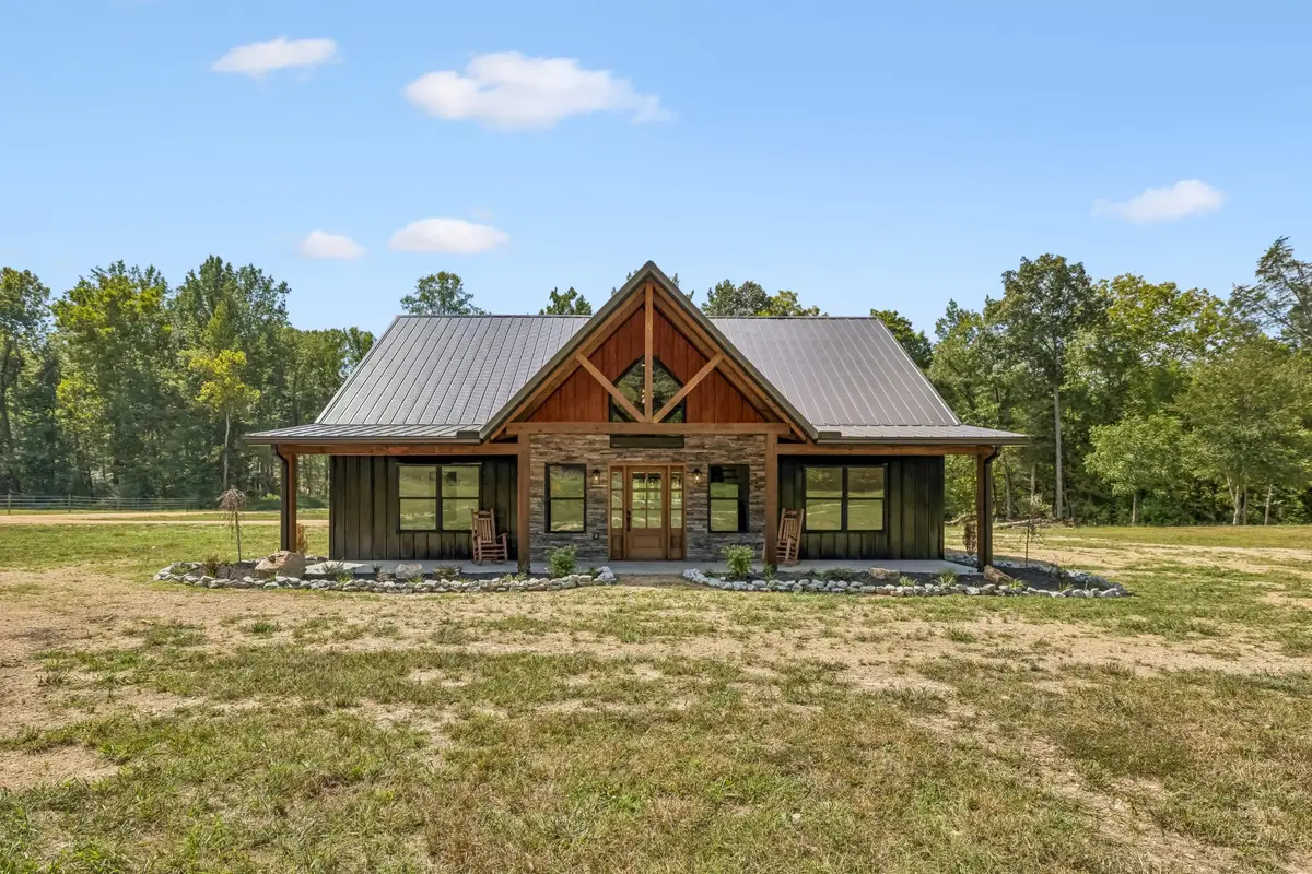 2961 Lick Creek Road, Linden, TN 37096 - #1