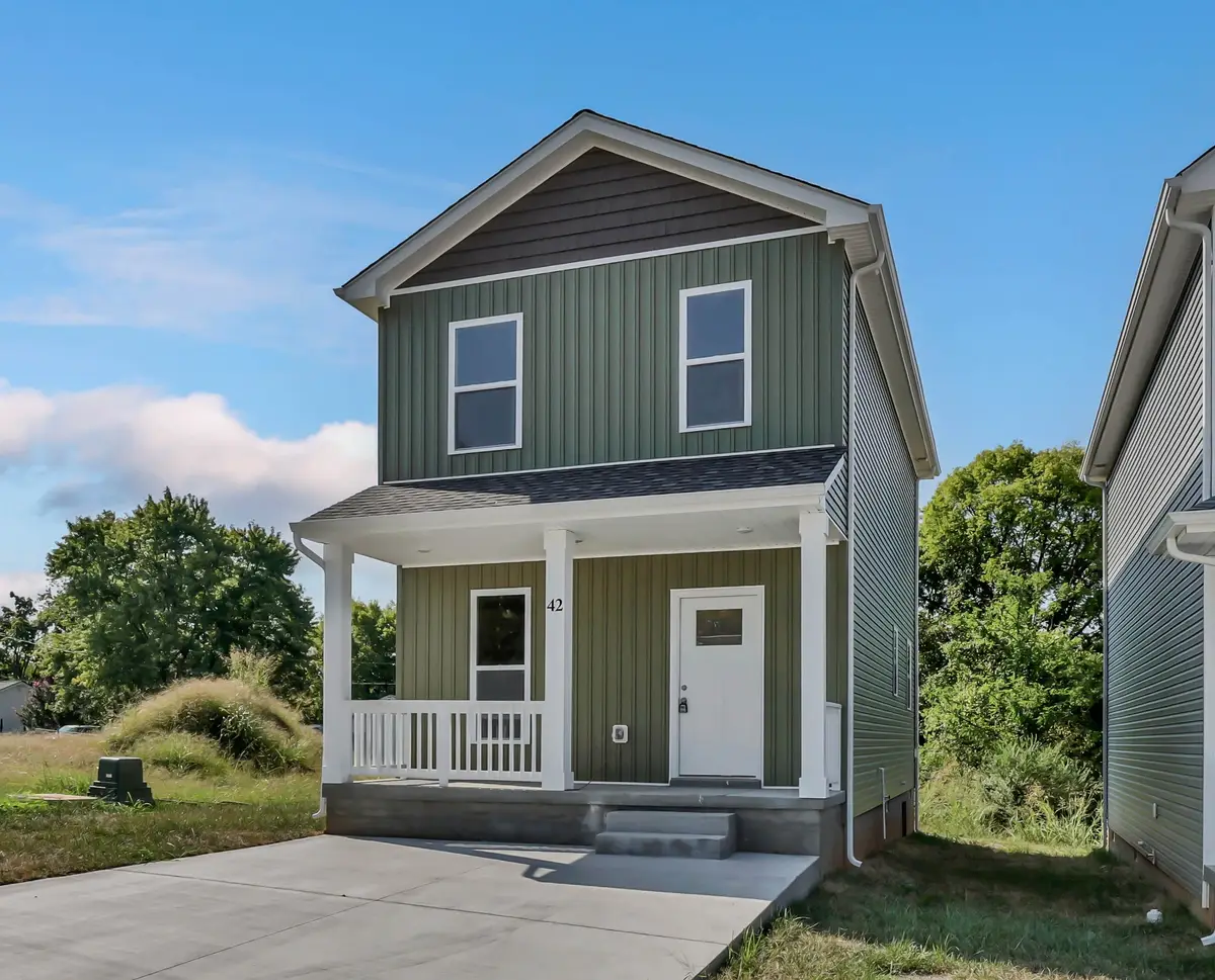 42 Dixon Dr, Clarksville, TN 37040 - #1