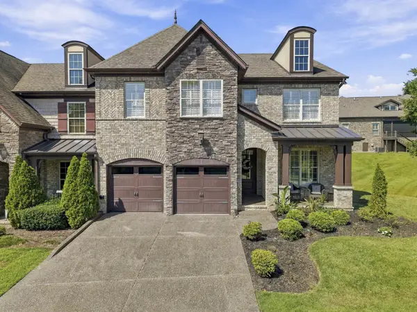 118 Village Cir, Lebanon, TN 37087