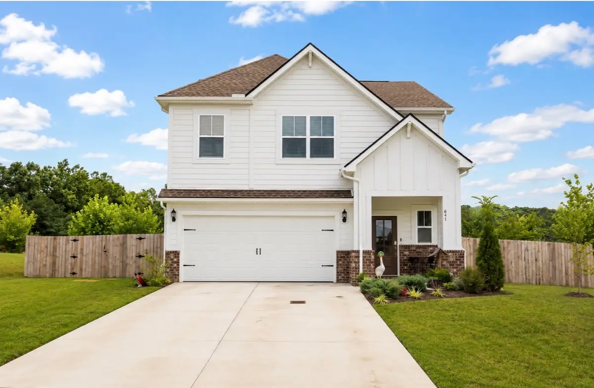 641 Emerson Ln, Westmoreland, TN 37186 - #1
