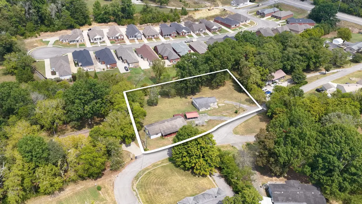 206 Wallace Dr, Fayetteville, TN 37334 - #1