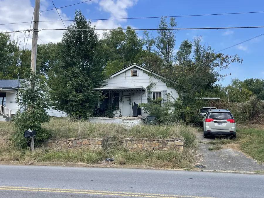 419 E Bernard Ave, Greeneville, TN 37745 - #2
