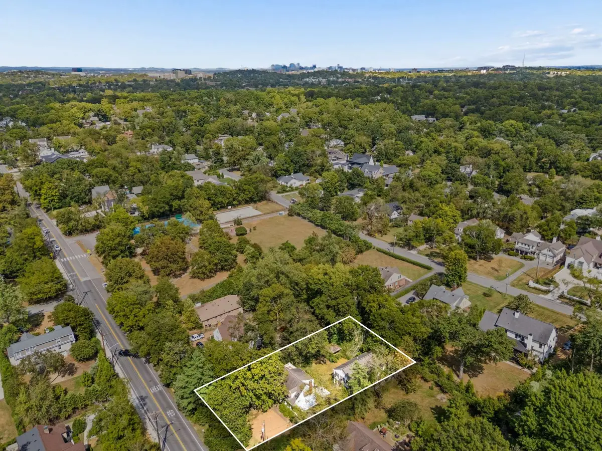 1006 Estes Rd, Nashville, TN 37215 - #1