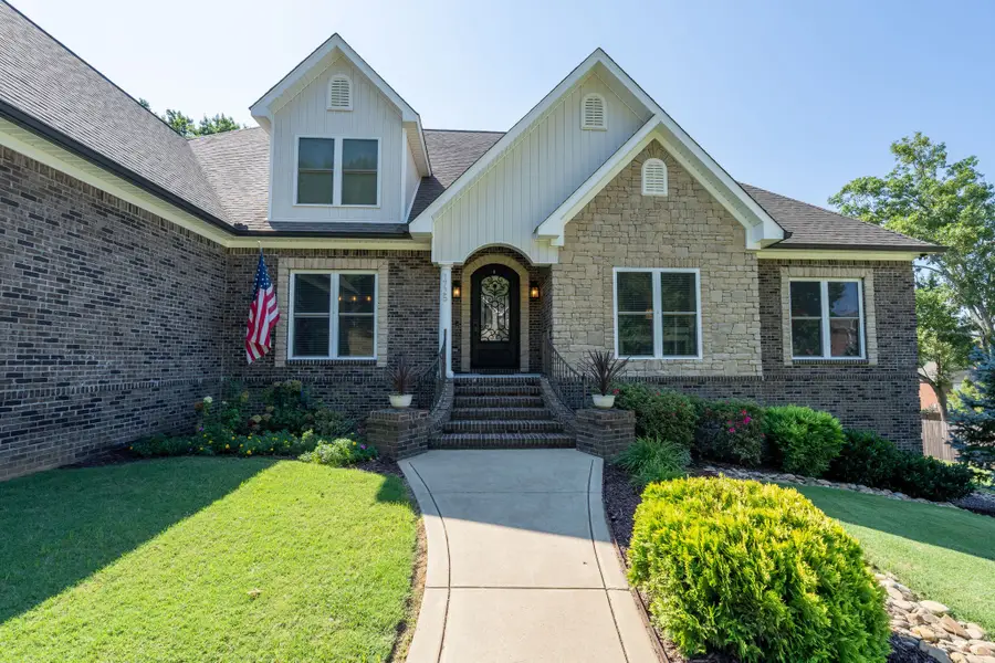 1725 Mayflower Dr, Columbia, TN 38401 - #2
