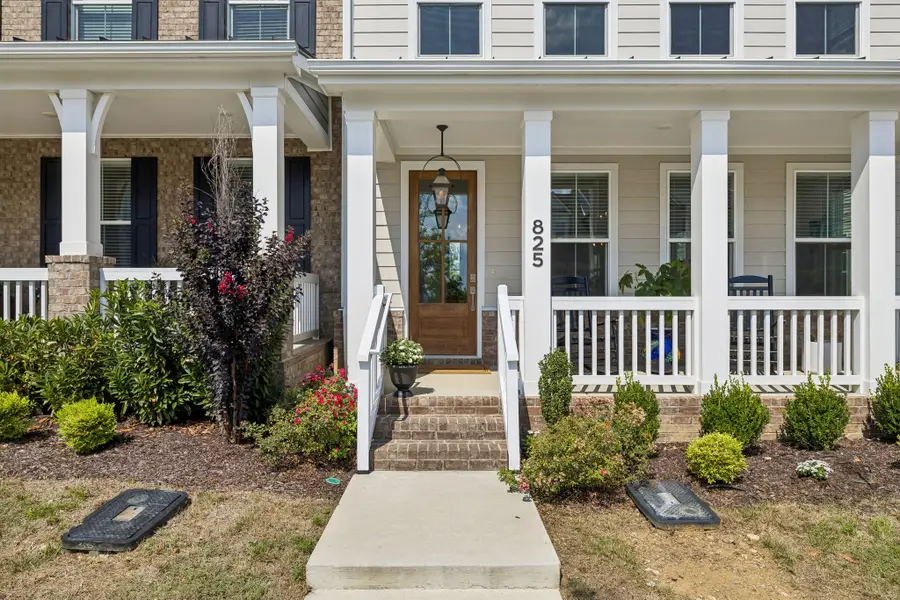 825 Braidwood Ln, Franklin, TN 37064 - #2