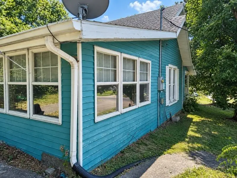 701 Hopkinsville St, Princeton, KY 42445 - #3