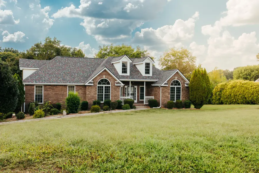 878 Countrywood Dr, Adams, TN 37010 - #2