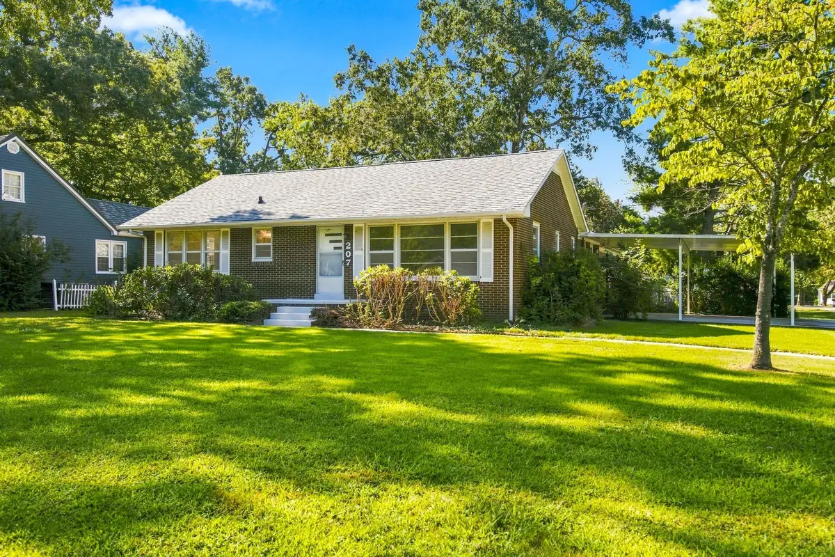 207 Sunset Dr, Tullahoma, TN 37388 - #1