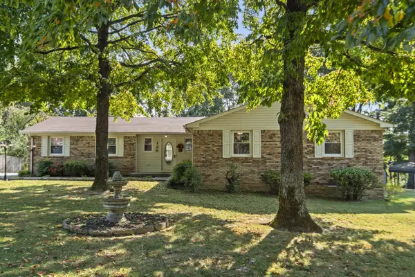 126 Robin Hood Rd, Dickson, TN 37055