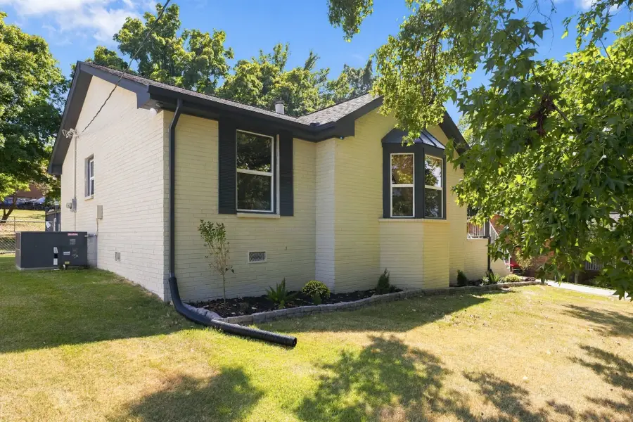 3021 Blackwood Dr, Nashville, TN 37214 - #2