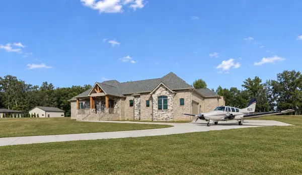 106 Chandelle Dr, Tullahoma, TN 37388