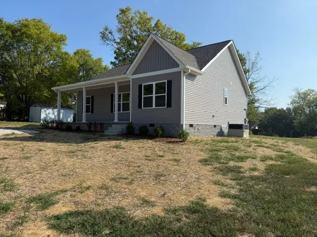 190 College St S, McEwen, TN 37101 - #2