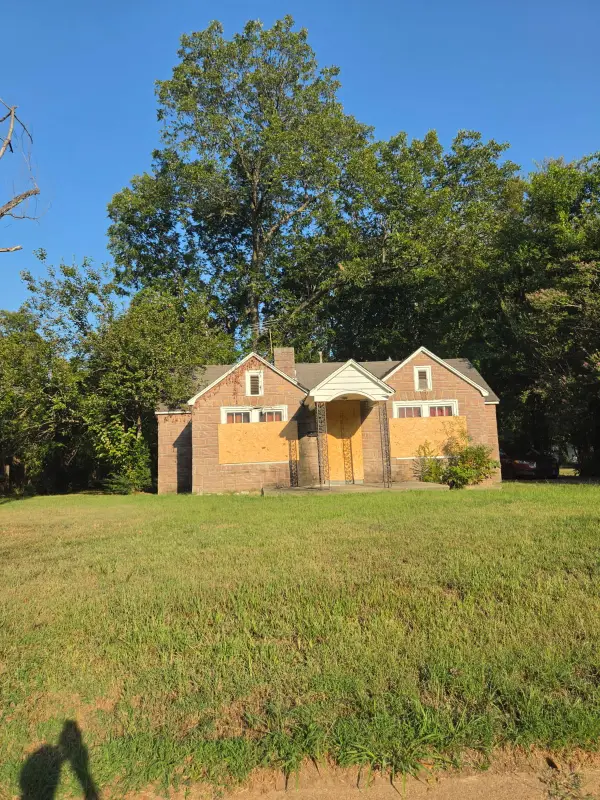 1030 Haynes St, Memphis, TN 38114