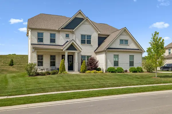 3201 Chase Point Dr, Franklin, TN 37067
