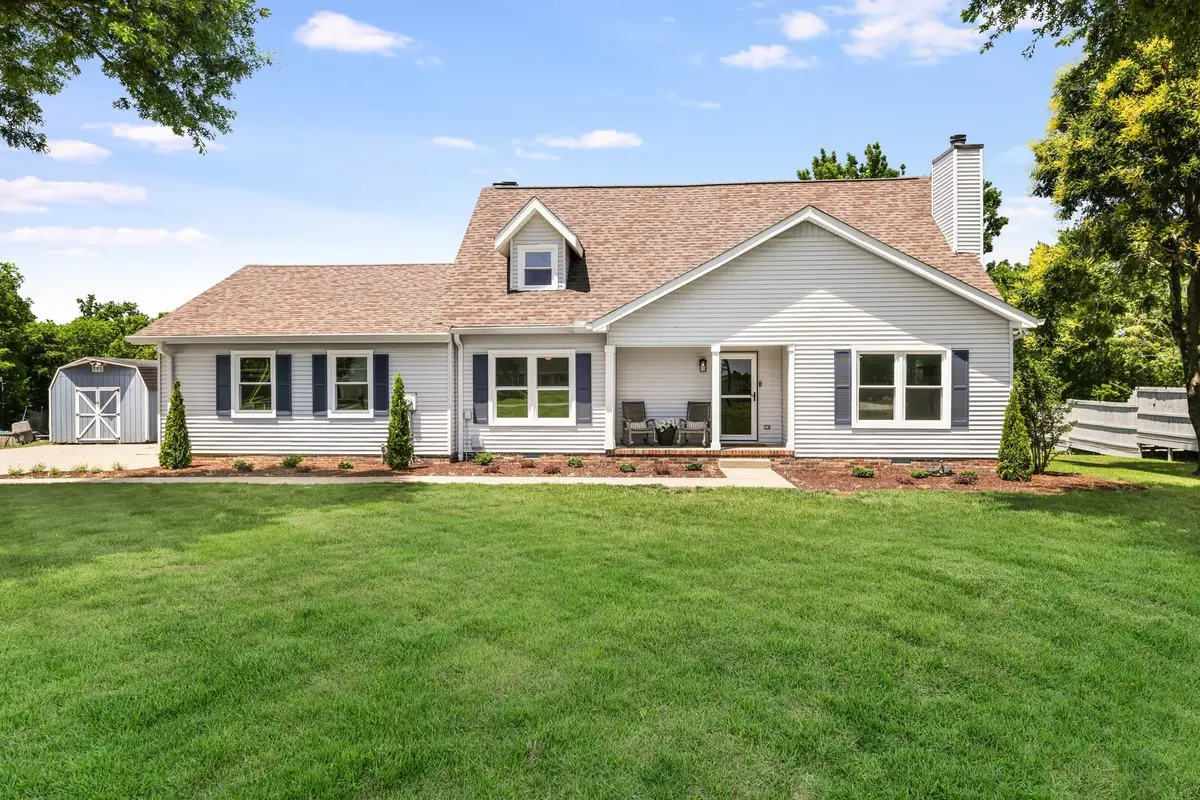 1208 Newmans Trl, Hendersonville, TN 37075 - #1