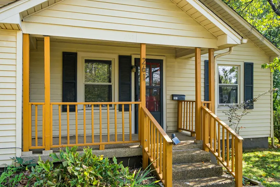 261 E Eastland St, Gallatin, TN 37066 - #2
