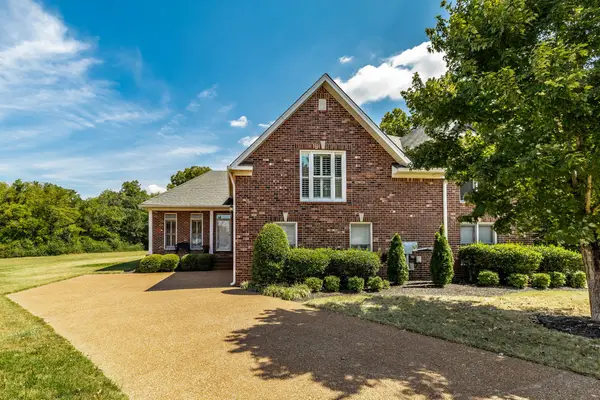 246 Stoners Glen Ct, Hermitage, TN 37076