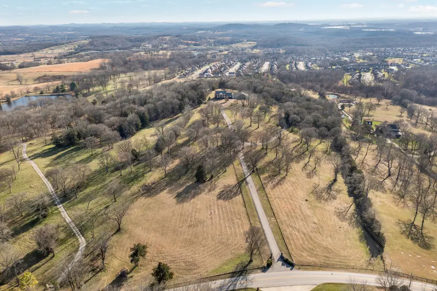 4394 Hickory Ridge Rd, Lebanon, TN 37087 - #2