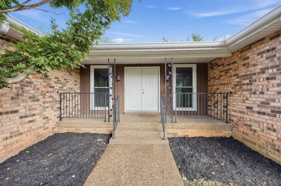 1103 Clearview Dr, Mount Juliet, TN 37122 - #2