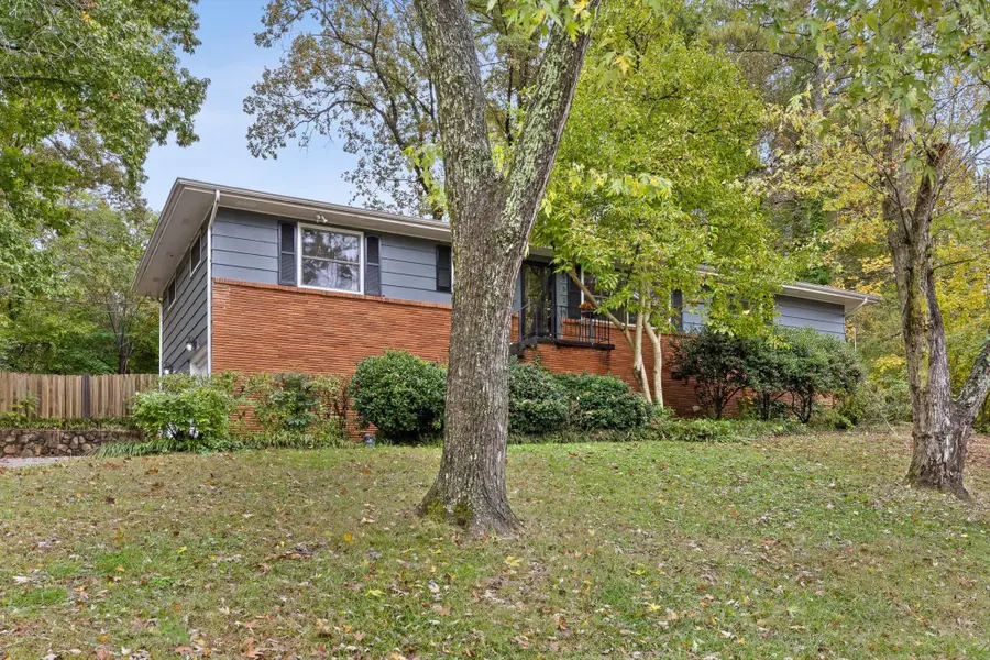 2526 Avalon Cir, Chattanooga, TN 37415 - #2