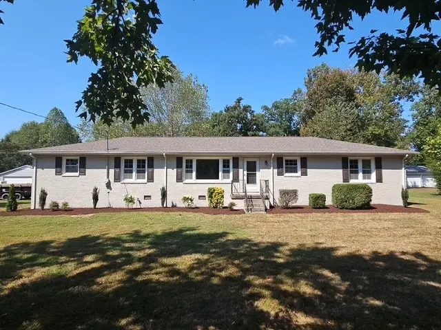 342 Oakwood Ln, Tullahoma, TN 37388 - #1