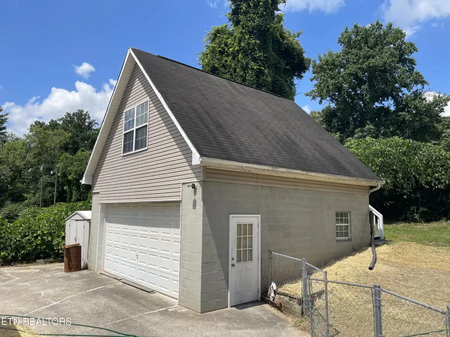 258 Old Tacora Hills Rd, Clinton, TN 37716 - #3