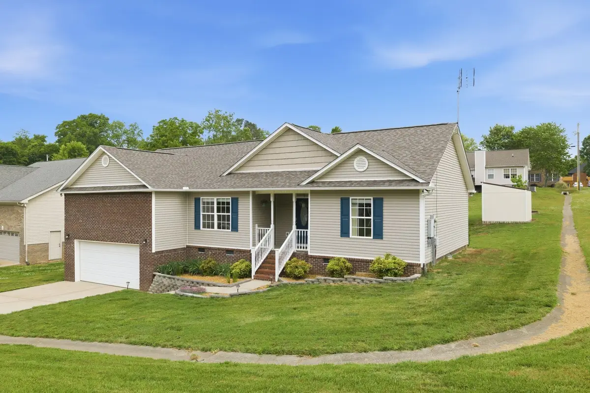 218 Shady Dr, Columbia, TN 38401 - #1