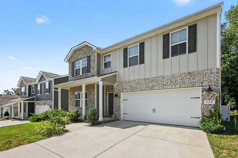 229 Brook Ave, White House, TN 37188 - #3