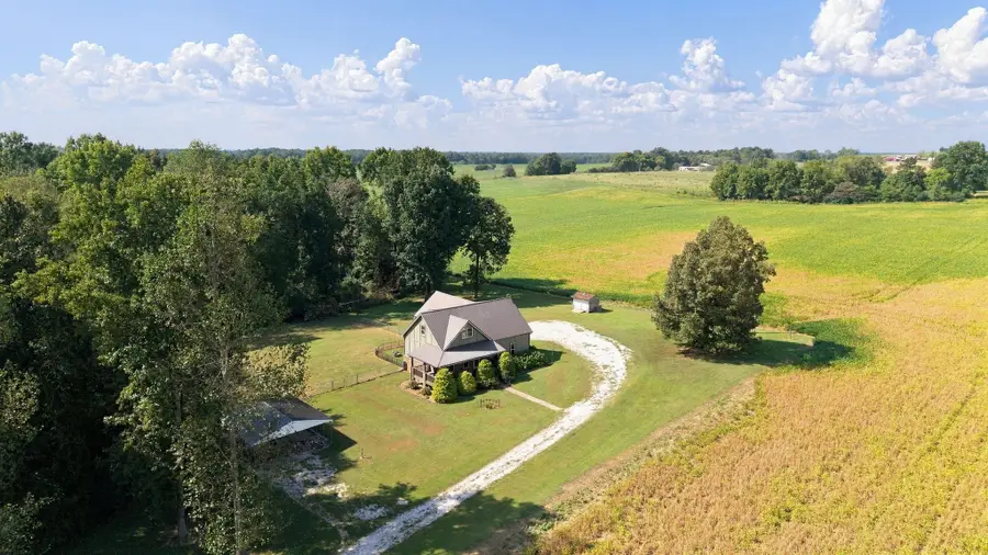 926 Post Oak Rd, Belvidere, TN 37306 - #2