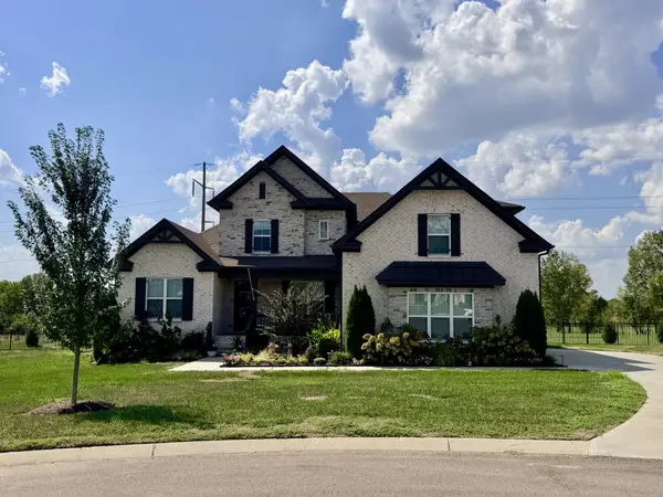 2063 Imagine Cir, Spring Hill, TN 37174
