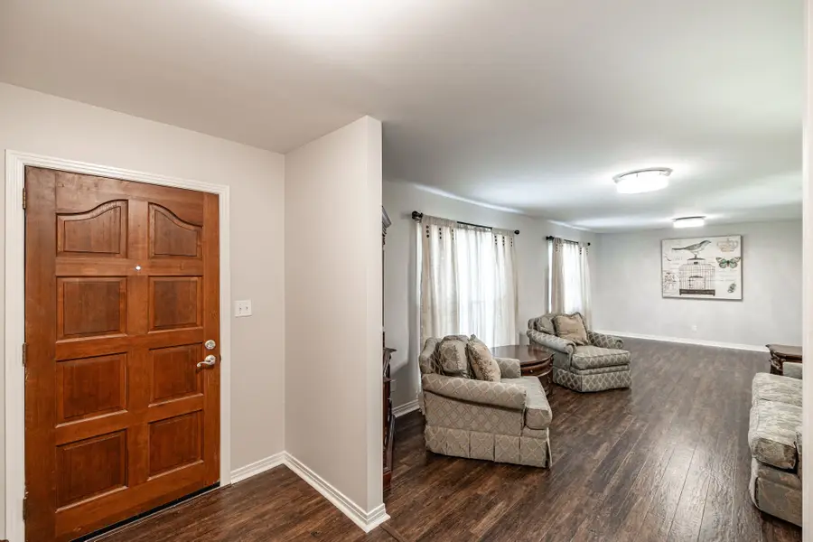 1661 Main St, Greenbrier, TN 37073 - #3