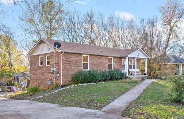 434 Bluff Dr, Clarksville, TN 37043