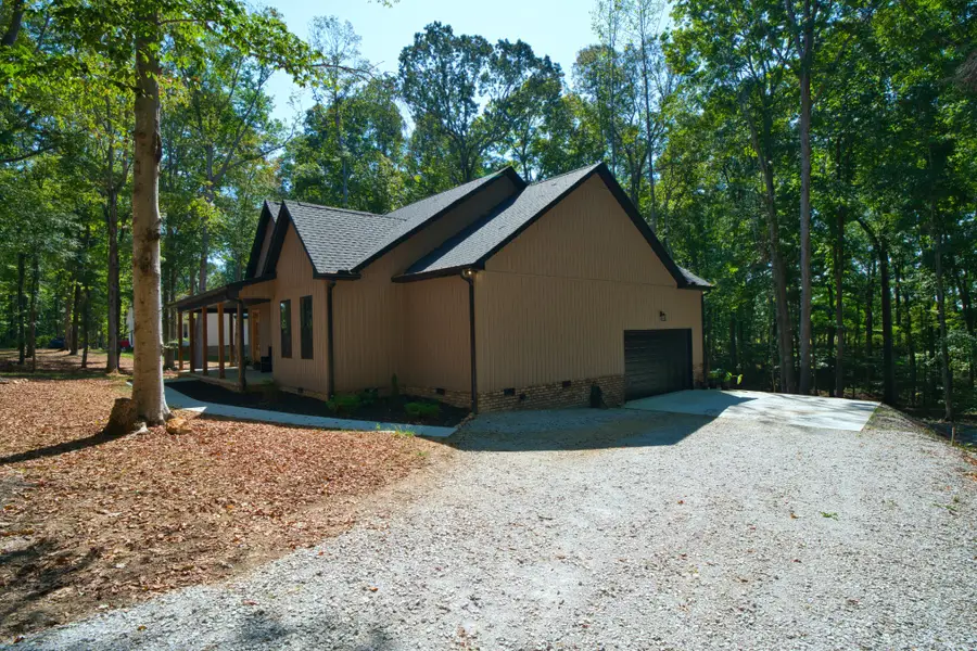 1220 Breeden Rd, Charlotte, TN 37036 - #3