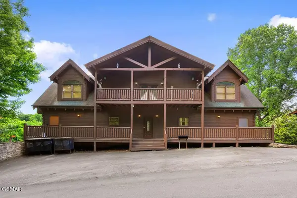 326 Alpine Mountain Way, Pigeon Forge, TN 37863
