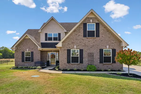 900 Nimbus Ln, Murfreesboro, TN 37127
