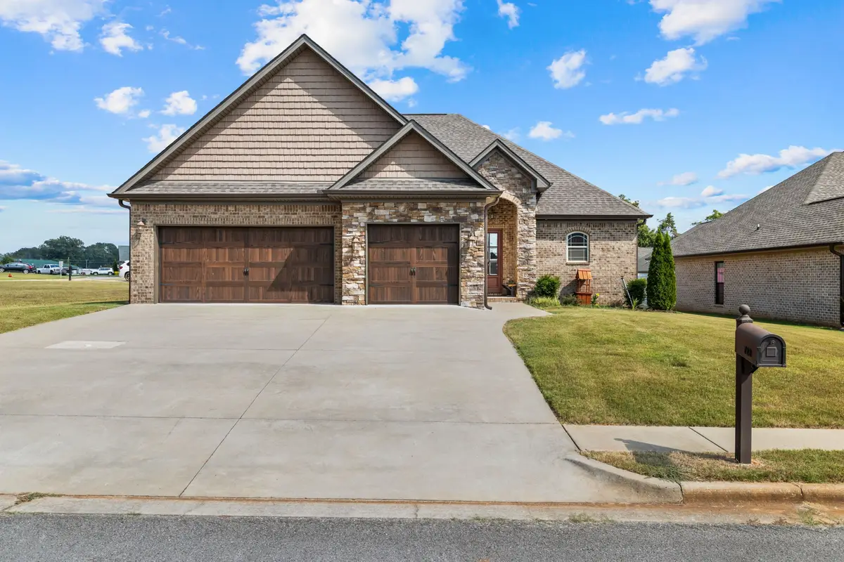 723 Karah Avery Ave, Rogersville, AL 35652 - #1
