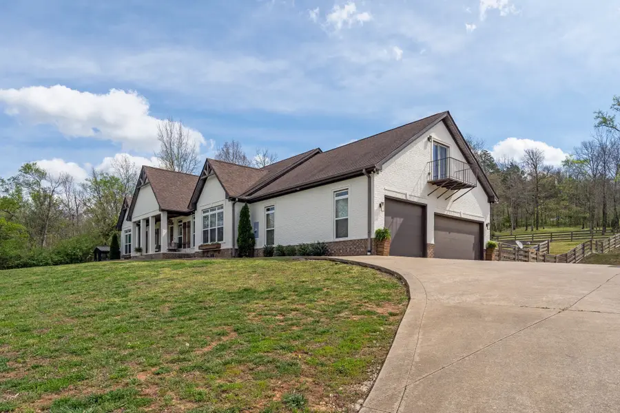 1362 Cliff Amos Rd, Spring Hill, TN 37174 - #3