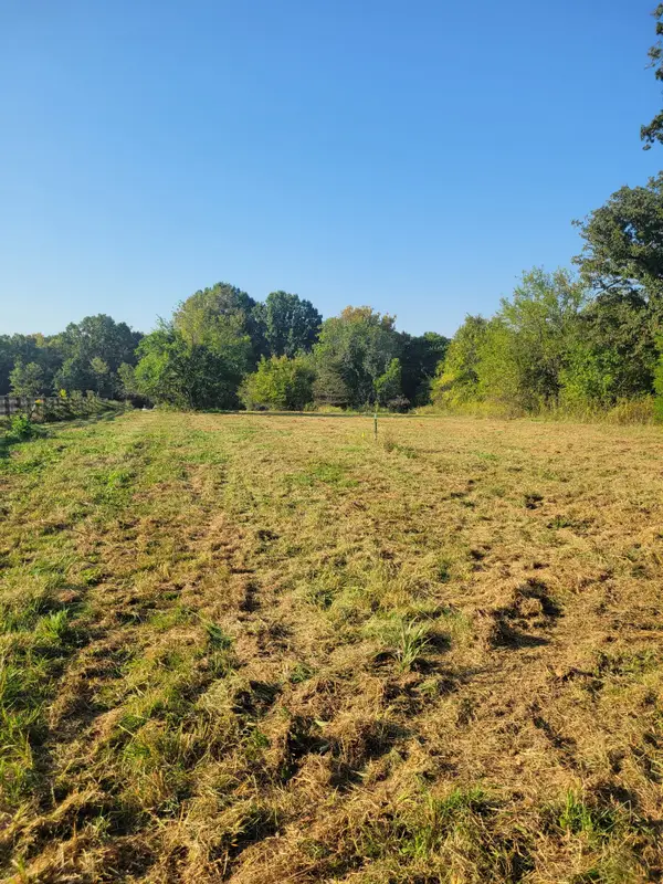 8 Double Branch Road, Columbia, TN 38401