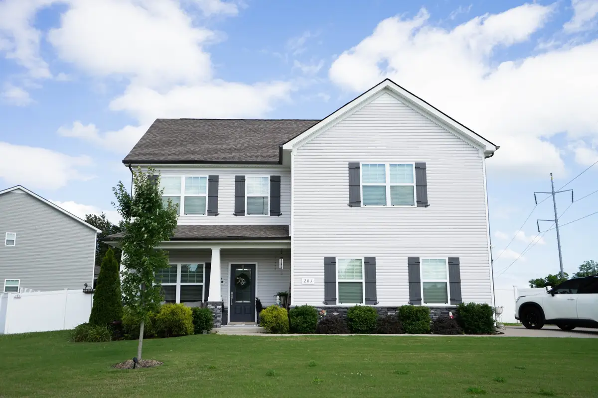 201 Durum St, Shelbyville, TN 37160 - #1
