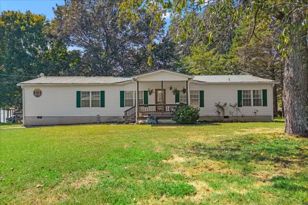 210 Willow Dr, Kingston, TN 37763